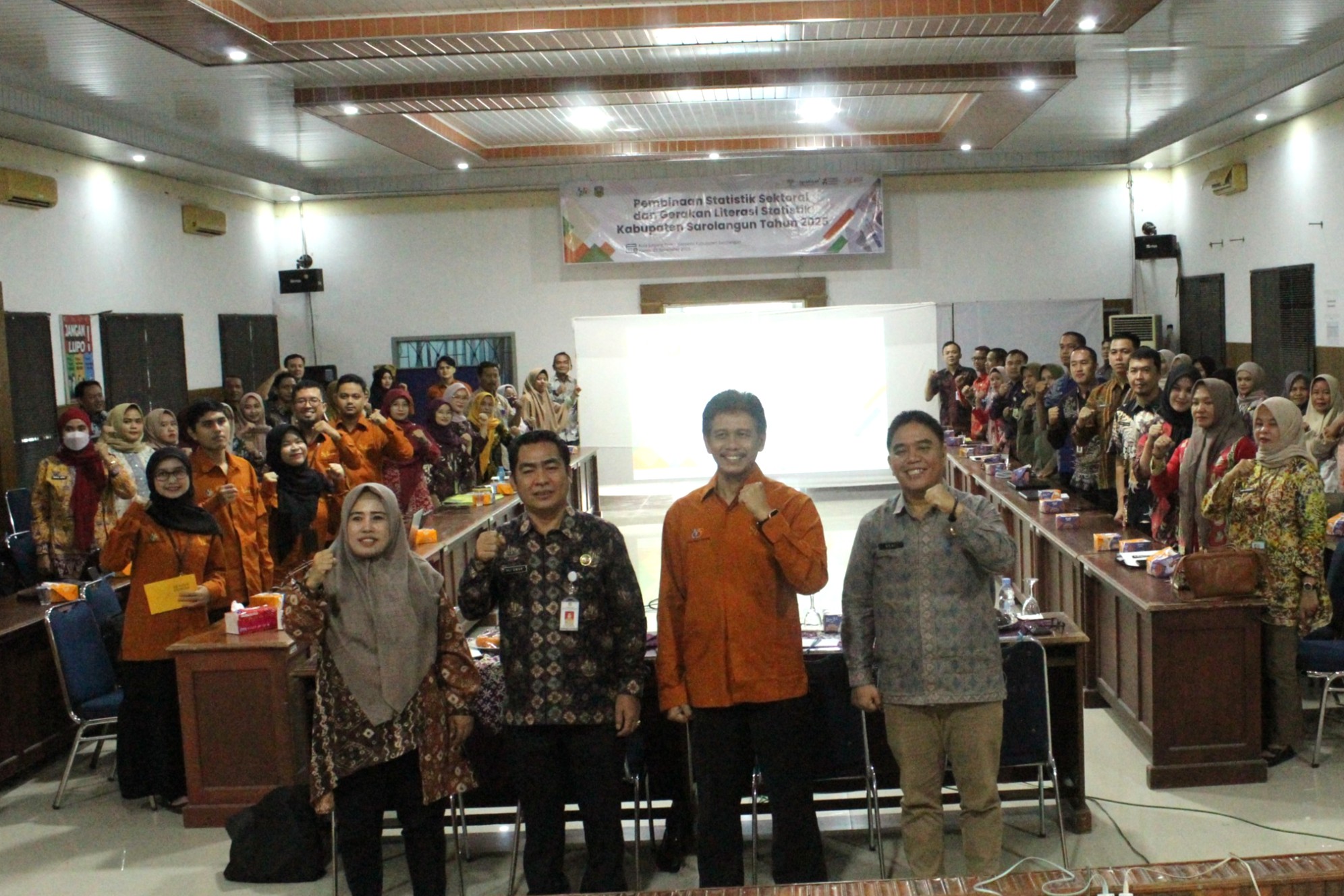 Sarolangun Perkuat Tata Kelola Data: Bappeda dan BPS Gelar Kegiatan Literasi Statistik dan Pembinaan Statistik Sektoral 2025